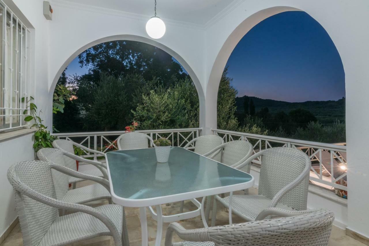 Amalia Country House Ano Yerakarion Экстерьер фото